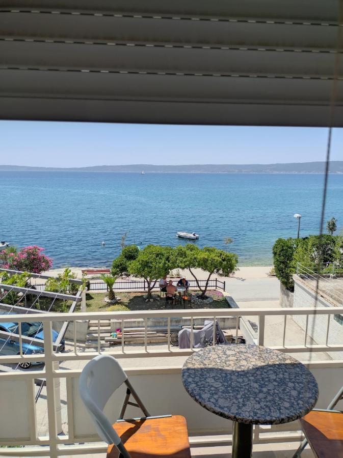 Apartman Figaro Pogled Od Milijun Dolara, 2 Tusa, 2 Wc Kaštela Exterior foto