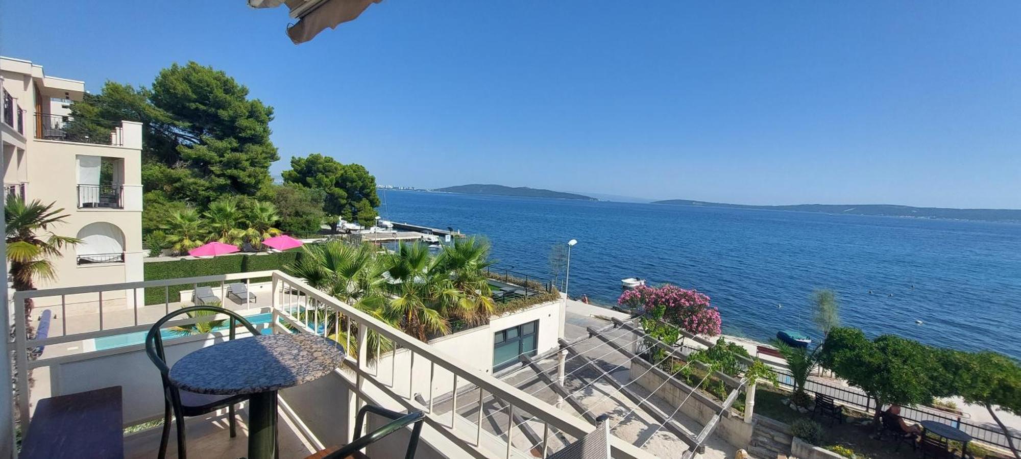 Apartman Figaro Pogled Od Milijun Dolara, 2 Tusa, 2 Wc Kaštela Exterior foto